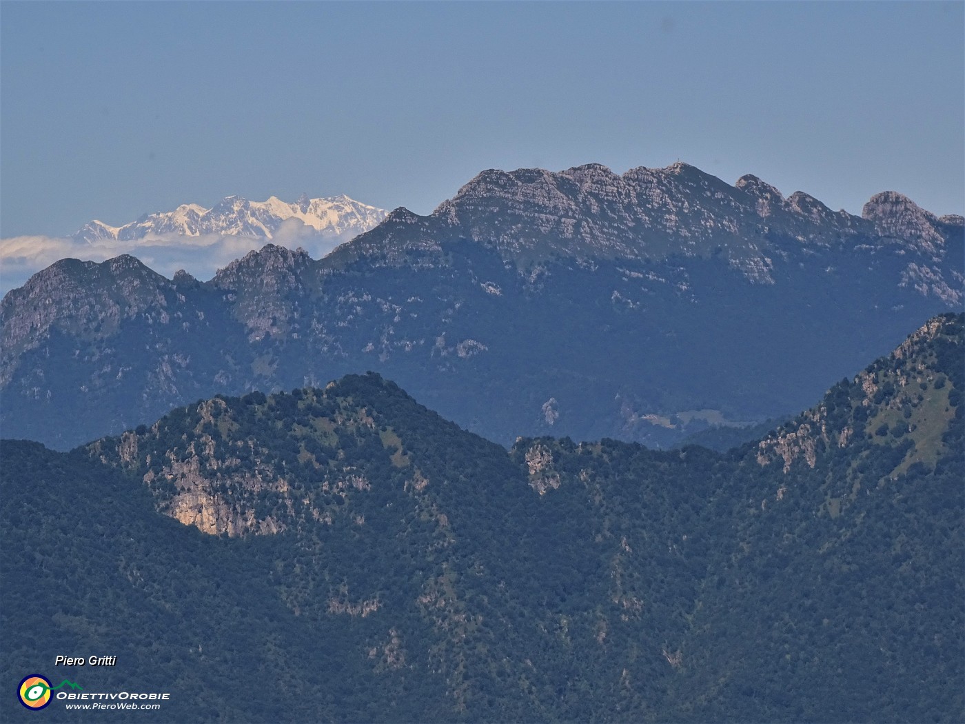 31 Zoom in Resegone e Monte Rosa.JPG